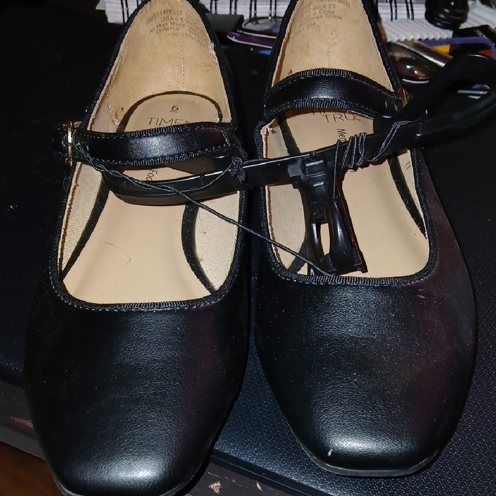 Time and Tru Black Mary Jane Shoes